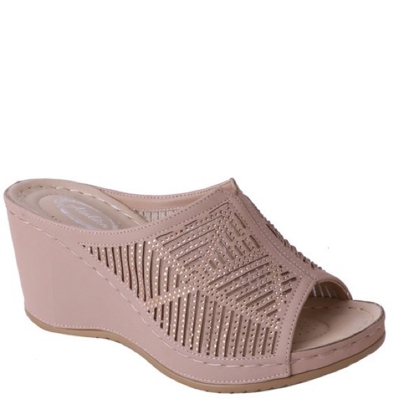 3 Left! Italina White Sequin Stud Embellished Slide-In Mule Comfort Wedge - Picture 4 of 6